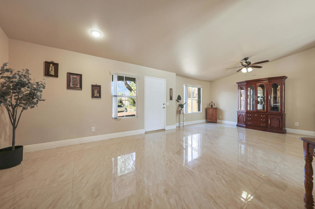 MLS #219139005DA image #5