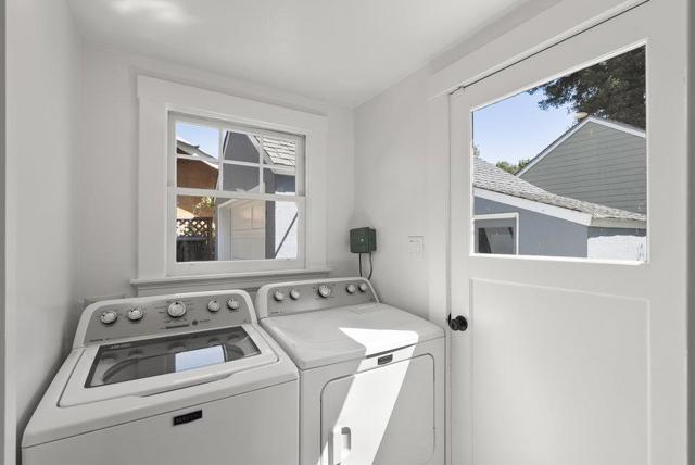 774 Edgewood Road, San Mateo CA: https://media.crmls.org/mediaz/221869a0-1477-41cd-9d7c-d2782488358c.jpg