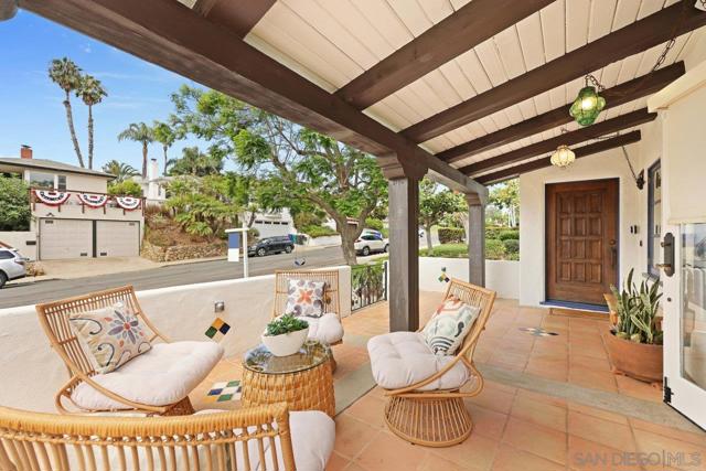 3322 Dumas St, San Diego CA: https://media.crmls.org/mediaz/2218b8dc-c90e-4c7c-b2be-63835b3e7d93.jpg
