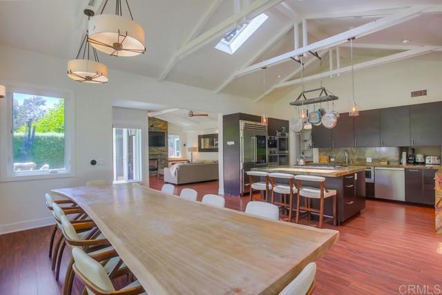 Detail Gallery Image 15 of 55 For 907 Poppy Lane, Carlsbad,  CA 92011 - 4 Beds | 4 Baths