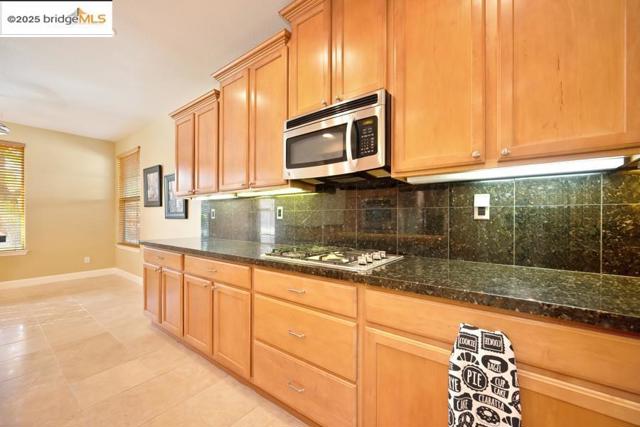Image 17 of 54 For 5736 Palmera Ln