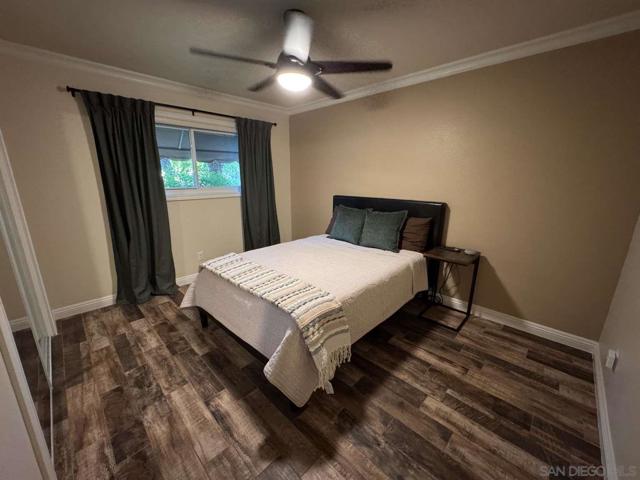 5553 Scenic View Dr, Yorba Linda CA: https://media.crmls.org/mediaz/221b9743-9956-48b9-ac0a-22d3b2e1bc5a.jpg