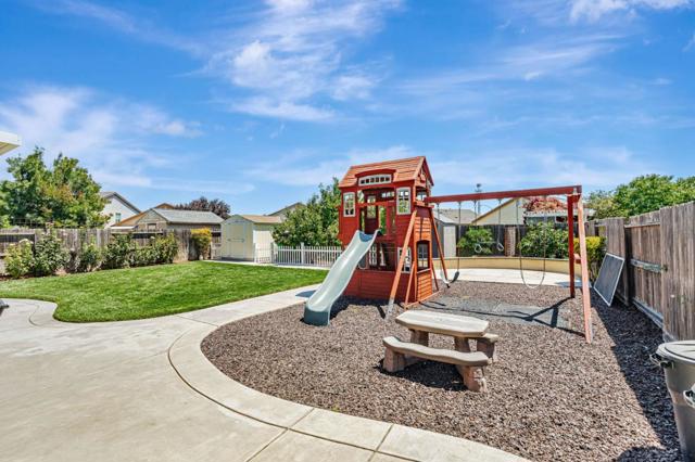 10436 Albert Drive, Stockton CA: https://media.crmls.org/mediaz/221bd1aa-4b6b-4941-b273-faa0951bf7f9.jpg