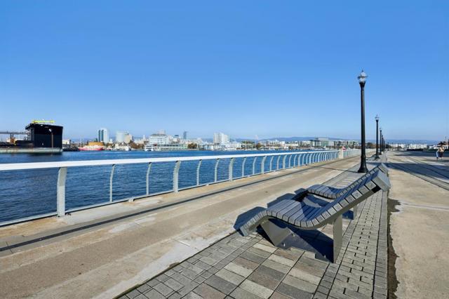 473 Sentinel Drive, Alameda CA: https://media.crmls.org/mediaz/221c932b-845c-40b2-8fe2-dfb837e29b33.jpg