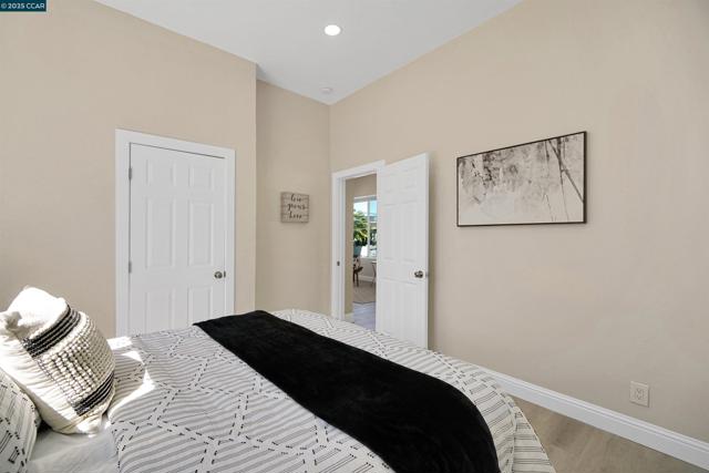 767 47Th St, Oakland CA: https://media.crmls.org/mediaz/221cd9f0-cc15-4908-a7be-11af33a5d6f6.jpg