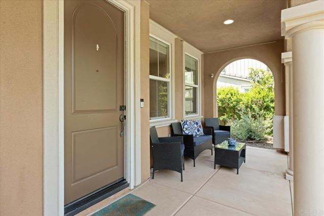 Detail Gallery Image 4 of 38 For 15809 Concord Ridge, San Diego,  CA 92127 - 4 Beds | 3/1 Baths