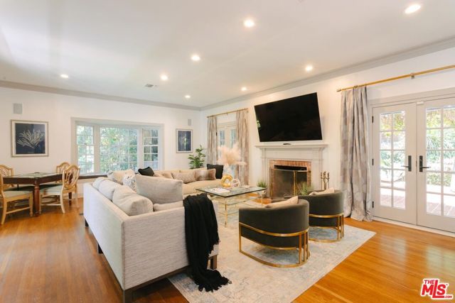 2055 Outpost Drive, Los Angeles CA: https://media.crmls.org/mediaz/221d1478-6788-4dbe-8b72-fbca57ebdabb.jpg