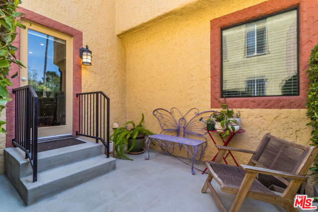 122 Harper Avenue, Los Angeles, California 90048, ,Multi-Family,For Sale,Harper,24432915