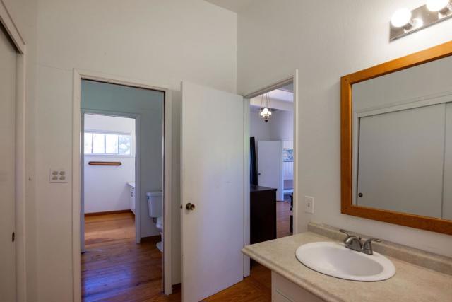 1650 Stage Road, Pescadero CA: https://media.crmls.org/mediaz/221f3c97-240d-4e67-81d4-9de57bb423de.jpg