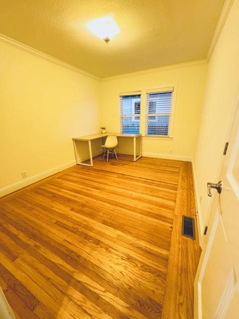 10181020 Bancroft Way, Berkeley CA: https://media.crmls.org/mediaz/221f5617-3078-49e5-a31b-be98d418bb9f.jpg