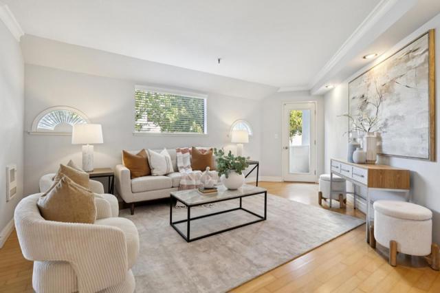 365 Forest Avenue, Palo Alto CA: https://media.crmls.org/mediaz/222016b2-e946-4cfd-9d81-c390a3eb99bd.jpg