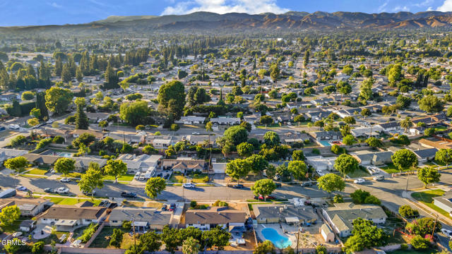 Detail Gallery Image 30 of 37 For 3534 Evans Dr, Simi Valley,  CA 93063 - 3 Beds | 2 Baths