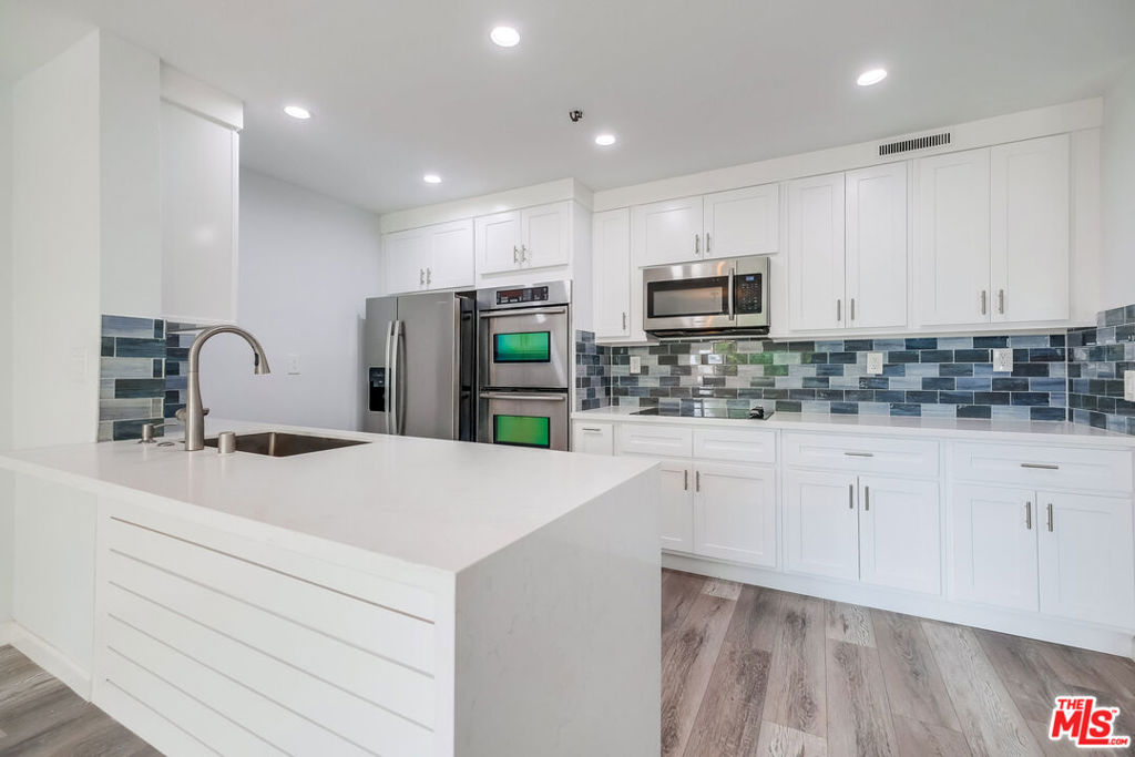 230 S Catalina Avenue #102