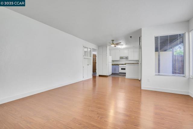 1440 Reganti Pl, Concord CA: https://media.crmls.org/mediaz/2221d44b-e8a4-48c1-b925-9e2decf280d9.jpg