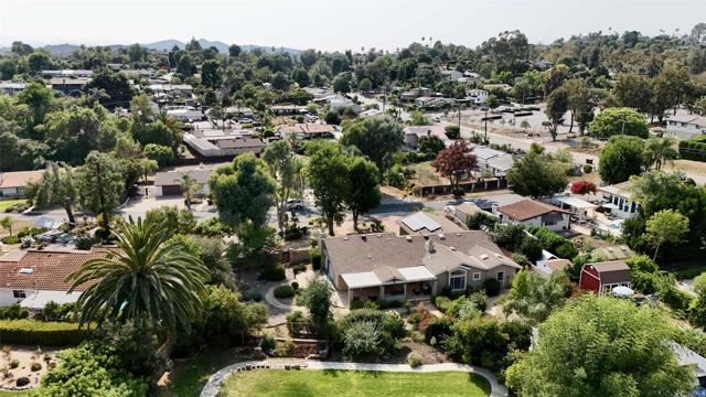 549 Eldorado Drive, Escondido CA: https://media.crmls.org/mediaz/222217a1-2491-4832-9525-41894353429a.jpg