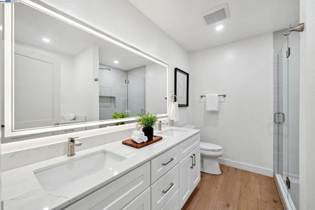 4033 Terra Granada Dr, Walnut Creek CA: https://media.crmls.org/mediaz/2222ccc6-21d3-44b6-a087-7eba39975b81.jpg
