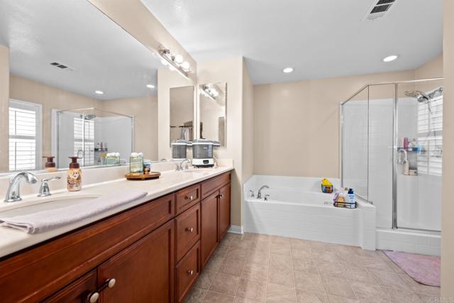 Detail Gallery Image 29 of 41 For 1683 Kincaid Ave, Chula Vista,  CA 91913 - 4 Beds | 4 Baths