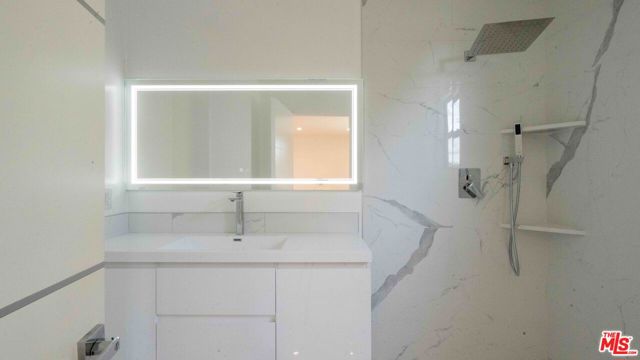 10520 Ashton Avenue, Los Angeles CA: https://media.crmls.org/mediaz/222455c2-267b-4fa4-89cc-217915f03359.jpg