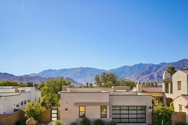 4449 Esplanade Lane, Palm Springs CA: https://media.crmls.org/mediaz/22255cc8-593d-4de4-b4b7-389bbd702db9.jpg