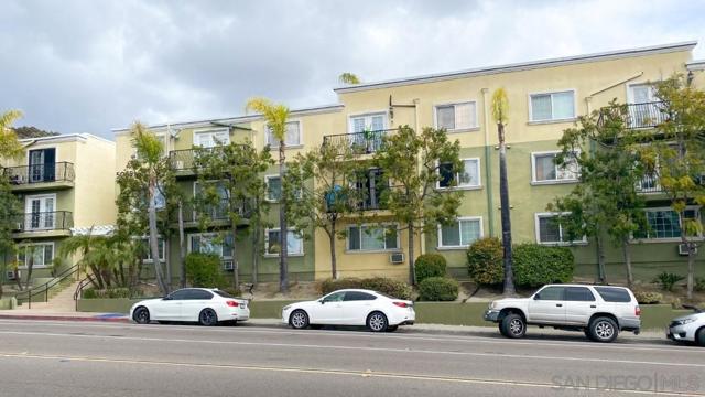 5055 Collwood Blvd, San Diego CA: https://media.crmls.org/mediaz/222582ea-4102-481d-816c-a49593dc312b.jpg