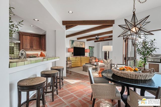 1360 E Tachevah Drive, Palm Springs CA: https://media.crmls.org/mediaz/2225f319-ee3c-46ab-90dc-013a6545efa1.jpg