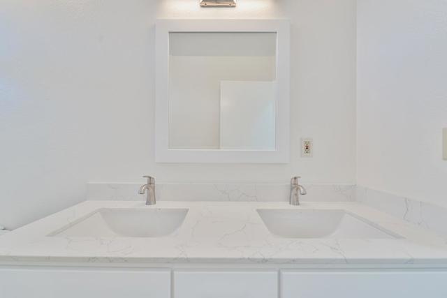 240 Daphne Way, East Palo Alto CA: https://media.crmls.org/mediaz/2226641c-1a6d-4f0d-abc9-7c4390dcf07a.jpg