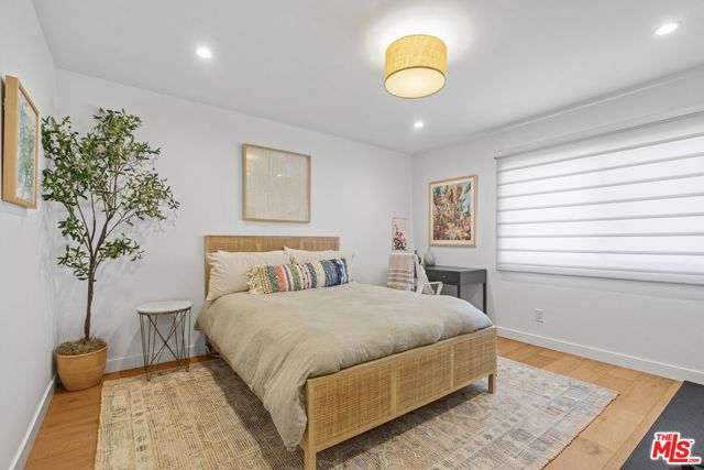 4707 La Villa Marina, Marina del Rey CA: https://media.crmls.org/mediaz/22266fa5-672b-42ce-a927-a2c34ba5f957.jpg