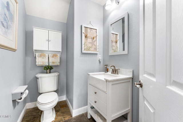 12428 Palmer Drive, Moorpark CA: https://media.crmls.org/mediaz/2226c41c-6ad0-4d03-bfac-303461ace100.jpg