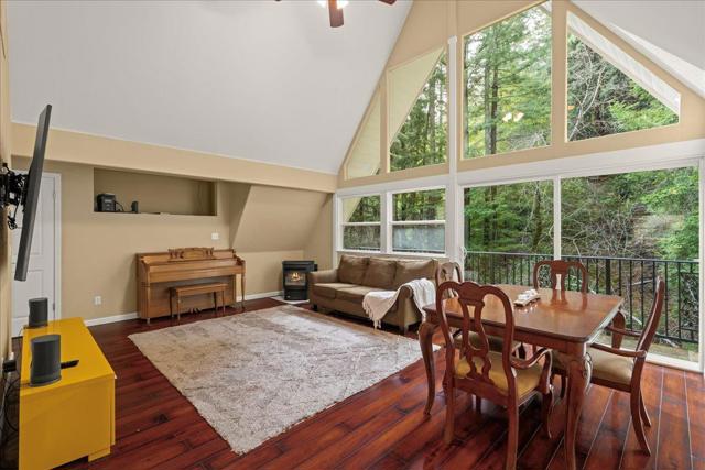 20910 Outer Zayante Road, Los Gatos CA: https://media.crmls.org/mediaz/2227527a-c13f-42a1-8a60-880f8681e3a5.jpg