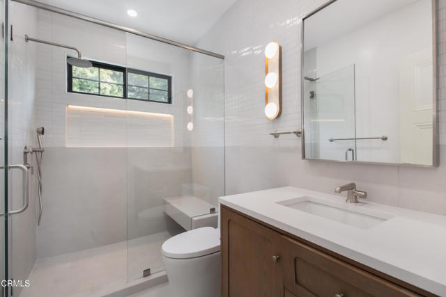 Detail Gallery Image 20 of 26 For 1722 N Vista Street St, Los Angeles,  CA 90046 - 4 Beds | 4 Baths