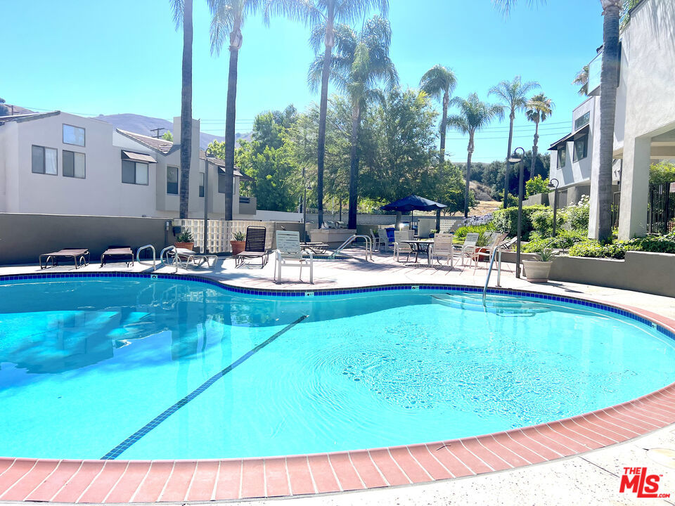 MLS #25563443 img 19