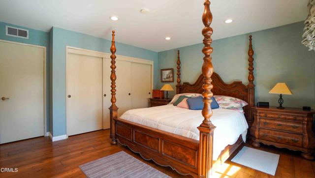 1542 Uppingham Drive, Thousand Oaks CA: https://media.crmls.org/mediaz/22298bae-6a39-44e0-9a9e-01696456bb73.jpg