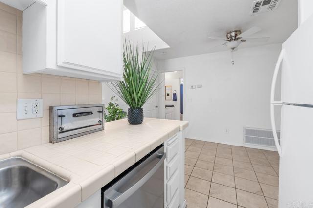 Detail Gallery Image 14 of 22 For 3946 Utah St #7,  San Diego,  CA 92104 - 1 Beds | 1 Baths