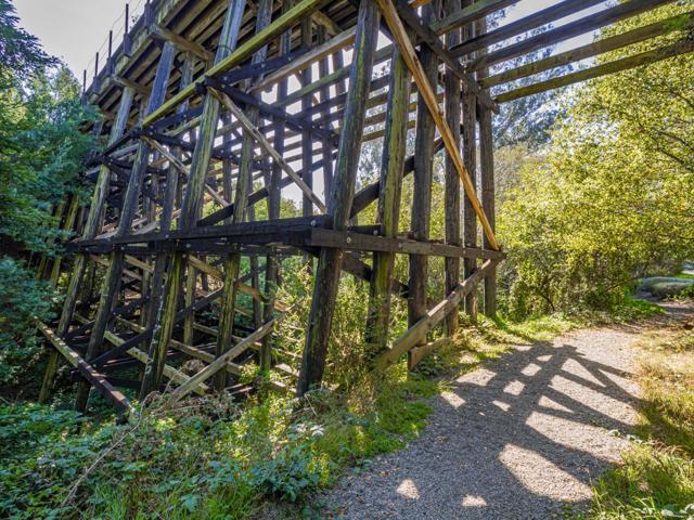 261 Dry Creek Road, Aptos CA: https://media.crmls.org/mediaz/222b4845-fad1-4e20-a95a-e318fc1b6d63.jpg