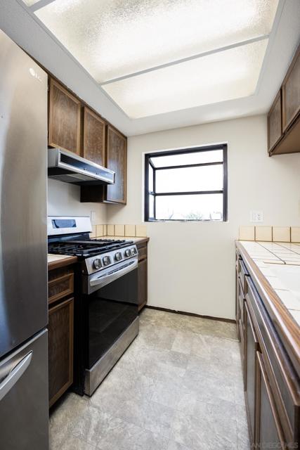 9228 Mast Blvd, Santee CA: https://media.crmls.org/mediaz/222b944f-a299-4dd7-ab40-f9eb6a1d7785.jpg