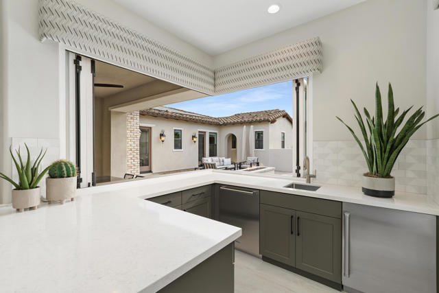 75144 Citadel Place, Indian Wells CA: https://media.crmls.org/mediaz/222bf4e8-7473-43ce-8234-81ee4e8f1a77.jpg