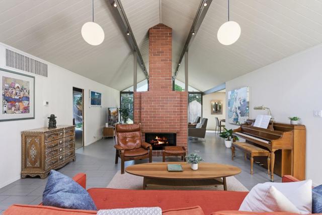 Image 6 of 53 For 943 Trophy Drive