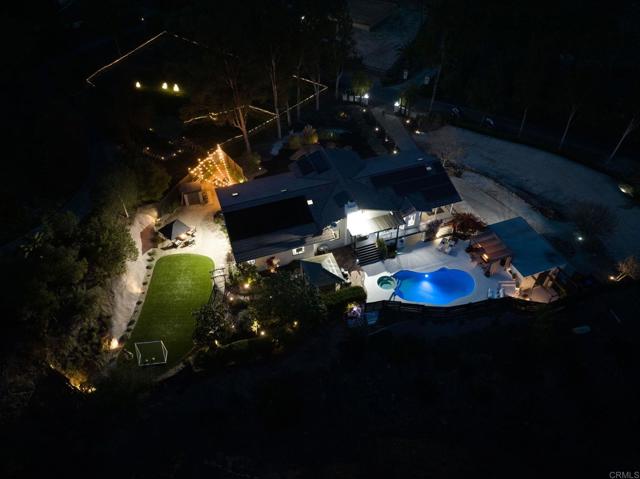 19950 Elfin Forest Ln, Escondido CA: https://media.crmls.org/mediaz/222e5223-200b-4eea-aedc-9c0cc0c7ace7.jpg