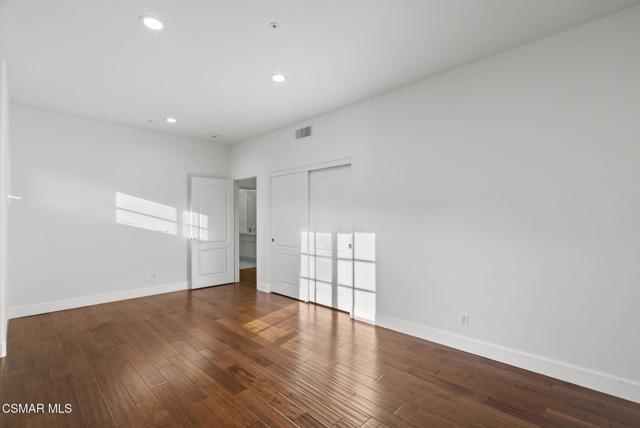 29845 Vista Del Arroyo, Agoura Hills CA: https://media.crmls.org/mediaz/222f02cd-1602-4bf4-ac5c-f932ed812815.jpg