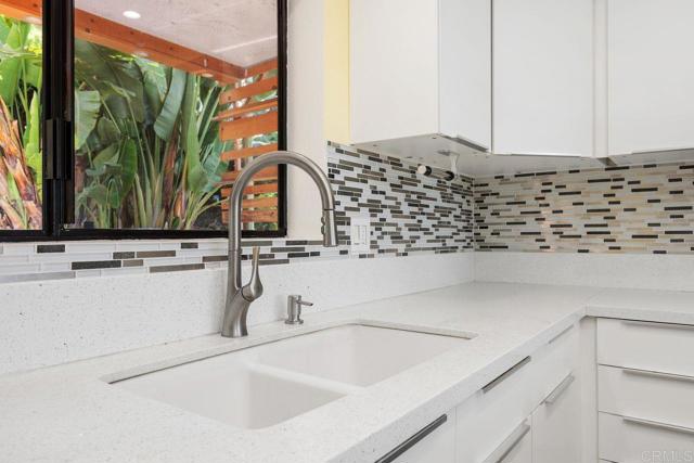 Detail Gallery Image 20 of 45 For 2433 La Costa Ave. a,  Carlsbad,  CA 92009 - 2 Beds | 2/1 Baths