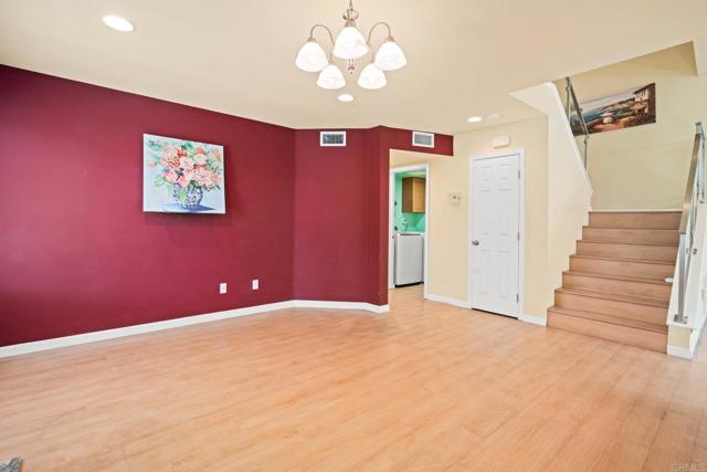 Detail Gallery Image 18 of 48 For 4499 Pebble Beach Dr, Oceanside,  CA 92057 - 4 Beds | 3 Baths