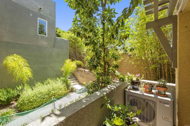 7715 El Cajon Boulevard, La Mesa CA: https://media.crmls.org/mediaz/223006ab-a6d6-4ae0-8cd1-48daa3266e72.jpg