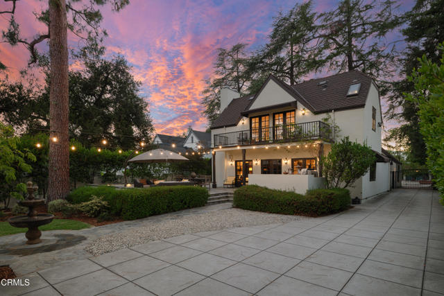 1024 Prospect Boulevard, Pasadena CA: https://media.crmls.org/mediaz/22329175-0842-462b-b316-84460d56deff.jpg