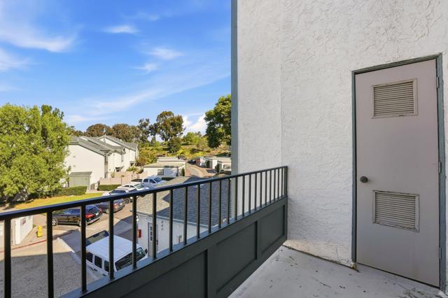 8753 Spring Canyon Drive, Spring Valley CA: https://media.crmls.org/mediaz/22335010-d5fb-45ed-b9f4-14ae4d4c72f8.jpg