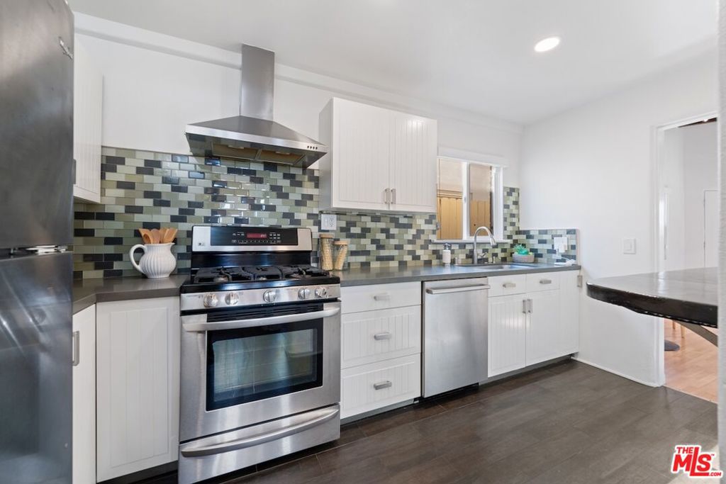 2914 W Chandler BoulevardBurbank image #8