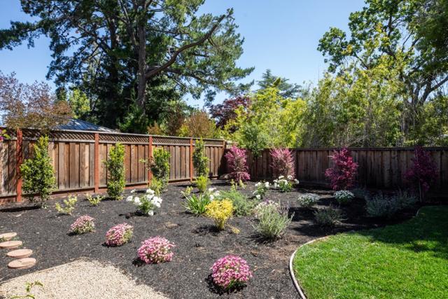 867 Campbell Avenue, Los Altos CA: https://media.crmls.org/mediaz/22342190-981f-4a96-a3cb-9771c8c510d3.jpg