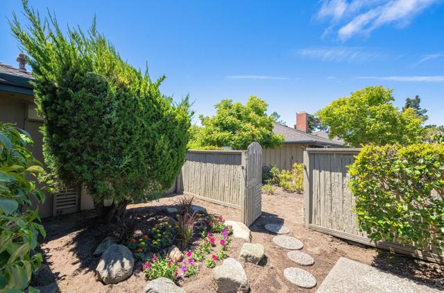 72 Del Mesa Carmel, Carmel CA: https://media.crmls.org/mediaz/22344463-8f52-4f36-8822-bf081086d5ce.jpg