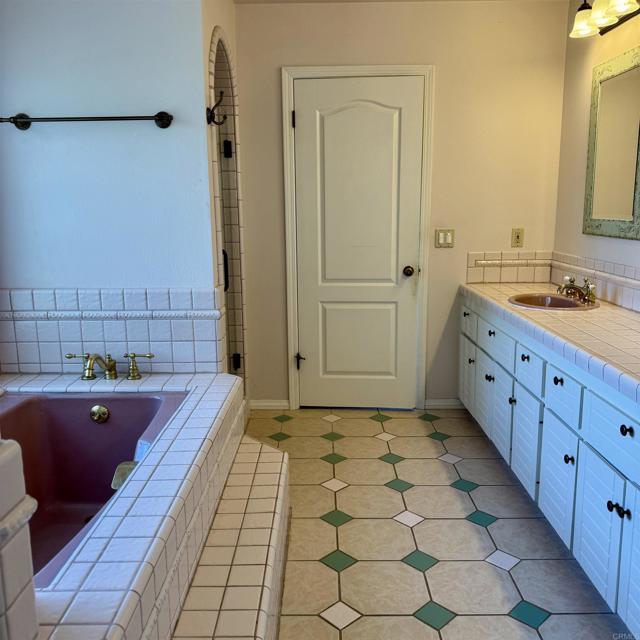 Detail Gallery Image 45 of 75 For 2848 Los Alisos, Fallbrook,  CA 92028 - 5 Beds | 3 Baths