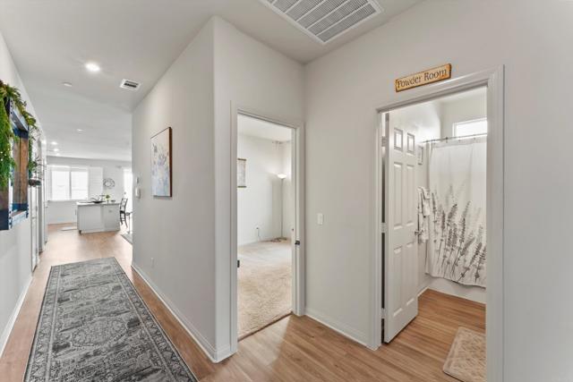 Detail Gallery Image 8 of 42 For 1788 Iris Cir, San Jacinto,  CA 92583 - 3 Beds | 2 Baths