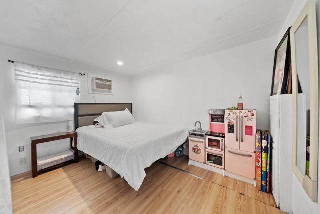 Detail Gallery Image 8 of 26 For 255 E Bradley Ave Spc 35,  El Cajon,  CA 92021 - 3 Beds | 1/1 Baths